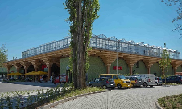 REWE hat nun die erste Dachfarm eröffnet.