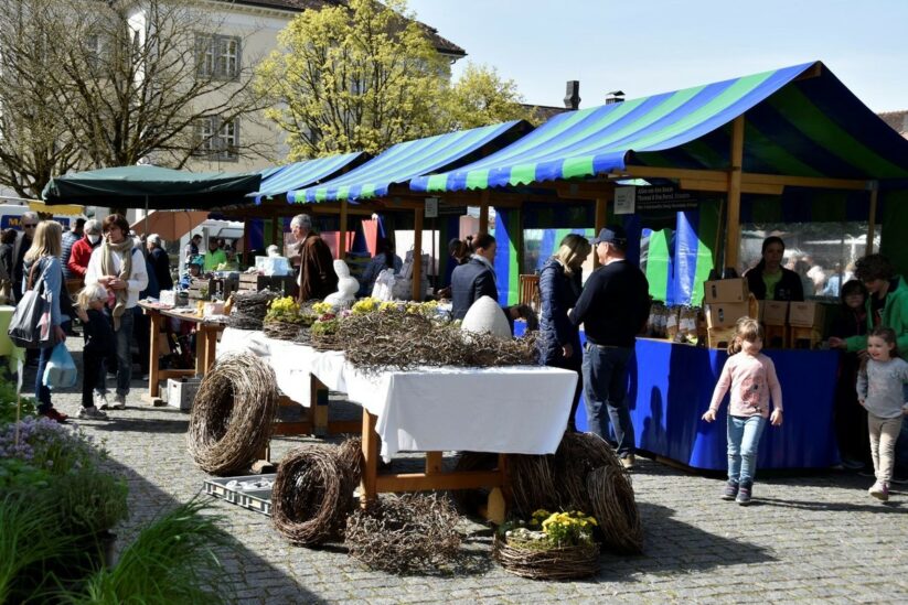 Themenmärkte wie der Ostermarkt in der Marktgemeinde Rankweil beleben die Stadt
