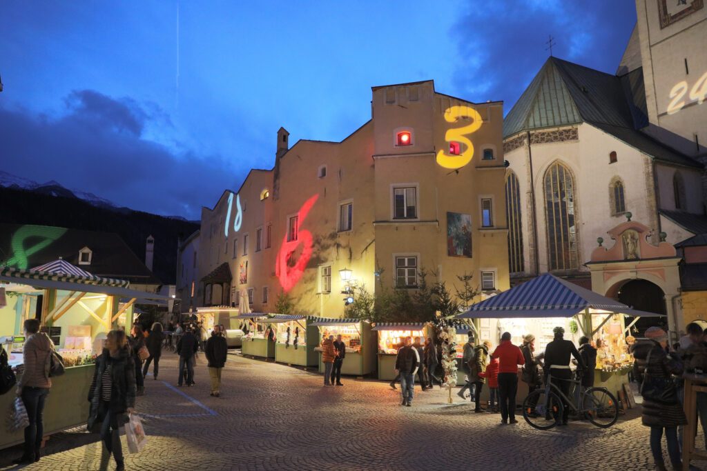 Adventmarkt-Stimmung_Foto-Gerhard-Flatscher