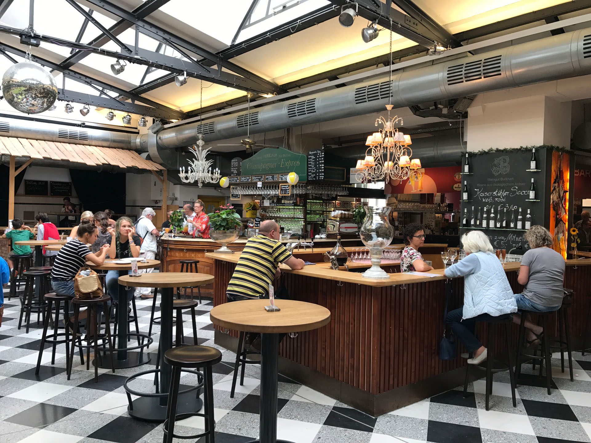 Markthalle Freiburg (c) CIMA Roland Murauer