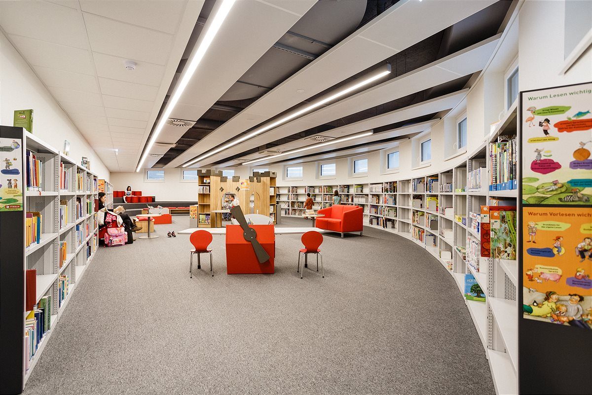 Beispiel für Bibliotheken als Dritte Orte: Bibliothek im Zentrum Wiener Neustadt