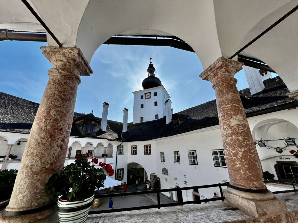 PHOTO-Schloss-Ort