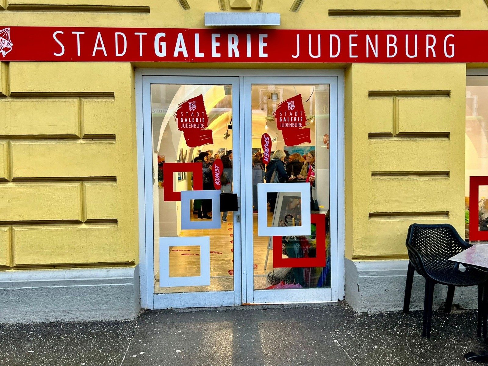 Menschen im Stadtzentrum