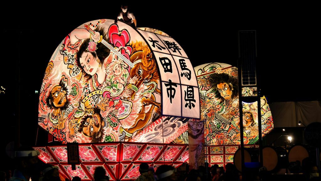 Festivals in Japan - Foto von Seiya Maeda auf Unsplash