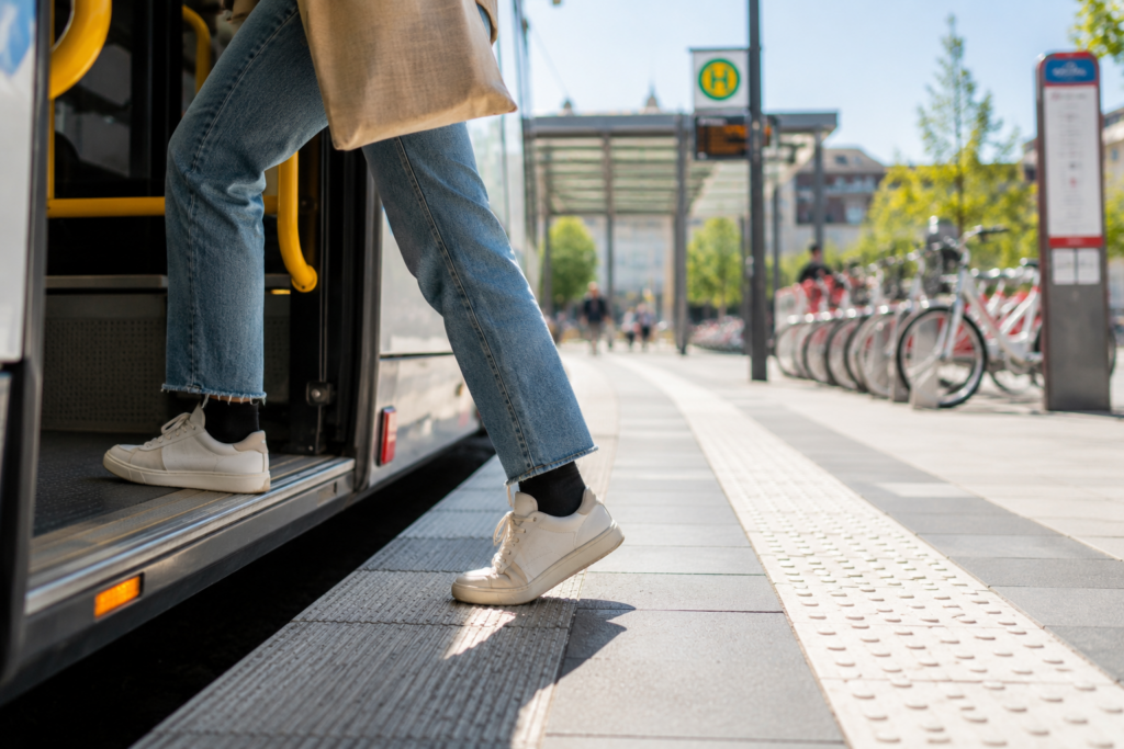Symbolbild Umsteigen der ideale Verkehrsknotenpunkt